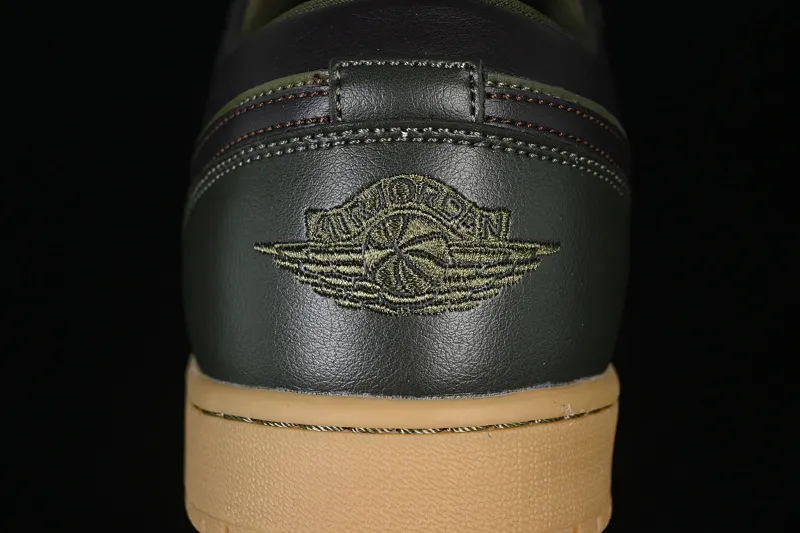 All categories Air Jordan Jordan series basketball shoes Air Jordan 1 Low Air Jordan 1 Low AJ1 Joe 1 seaweed green low-top cultural casual sneakers IR0840-325